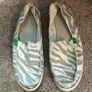 Grey and White zebra Sanuks Size 10